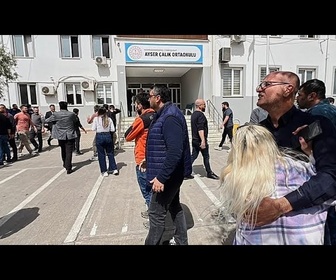 Replay Scènes de panique après une fusillade dans une école en Turquie faisant au moins neuf morts