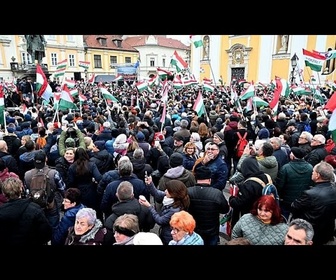 Replay Législatives en Hongrie : Viktor Orbán et Péter Magyar s'affrontent par meetings interposés