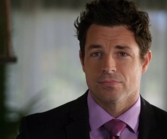 Replay Retour à Cedar Cove - S01 E03 - Une maison divisée