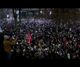 Replay Des milliers manifestent en Lituanie contre la réforme de la loi sur l'audiovisuel public