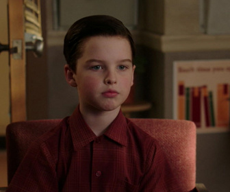 Replay Young Sheldon - S1E18 - Une mère, un fils et le postérieur d'un homme bleu