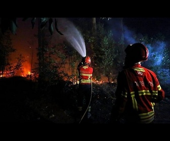 Replay Portugal : plus de 2 000 secouristes mobilisés contre des incendies majeurs toujours actifs