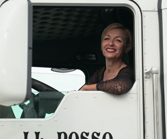 Replay Camions XXL : les reines du volant - S3E10 - Episode 5 - Partie 2