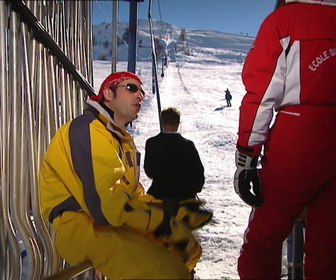 Replay Un gars, une fille - S4E69 - Au ski (4)
