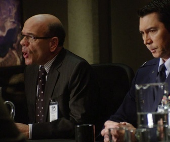 Replay Stargate universe - S2 E15 - Passage en force