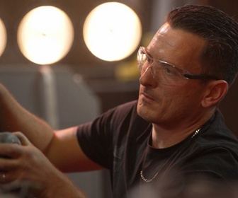 Replay Top Mecanic : 5 jours pour restaurer une épave - S6E68 - Jour 3 - Les poulains des coachs