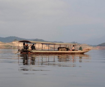 Replay Au bout c'est la mer - Vietnam, le fleuve Rouge