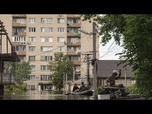 Replay Barrage détruit en Ukraine : des bombardements touchent des évacuations de civils