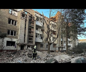 Replay Zelensky alerte sur manque de missiles de défense aérienne après huit morts en Ukraine