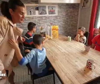 Replay Les parcs d'attractions préférés des Français - Parcs d'Attractions XXL Villages Vacances Cirques : Ils révolutionnent vos loisirs