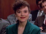 Replay Beverly Hills, 90210 - S02 E24 - Le puits et le pendule
