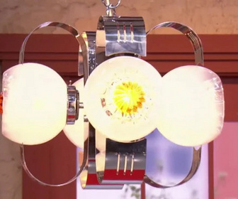Replay Affaire conclue : la vie des objets - Le lustre d'Adeline