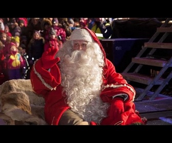 Replay Le Père Noël sur son traîneau high-tech prend son envol depuis la Laponie