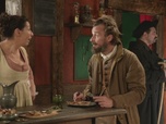 Replay La petite histoire de France - Comme à la maison / Galette saucisse / Hutte d'interieur / L'élegance à la française