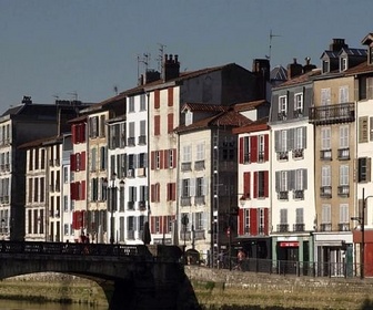 Replay Le Pays basque de Marie Garay / Cuba / Grèce - Invitation au voyage