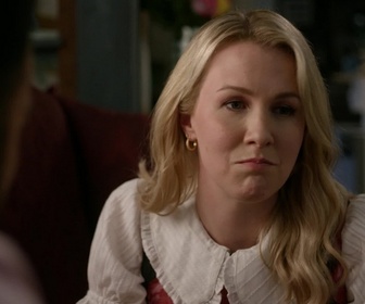 Replay Un chapeau pour Madame Fairchild