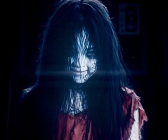 Replay La Maléfique petite fille en rouge - Oh My Ghosts!