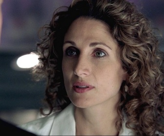 Replay Les experts : Manhattan - S02 E11 - Chambre forte