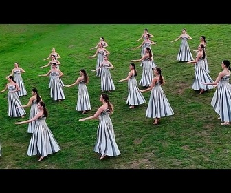 Replay 24 heures avec les prêtresses grecques de la cérémonie d'allumage de la flamme olympique