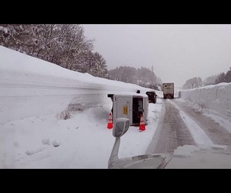 Replay Japon : des chutes de neige meurtrières font 30 morts et isolent des zones reculées