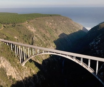 Replay Un parc national entre littoral et forêts - La Garden Route d'Afrique du Sud