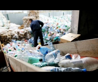 Replay Recycler, c'est bien, réduire, c'est mieux : lutter contre la pollution plastique à la source