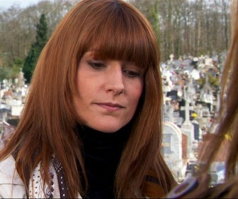 Replay Femmes de loi - S08 E14 - Bleu comme la mort