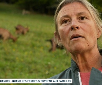 Replay Un jour, un doc - Vacances : quand les fermes s'ouvrent aux familles (1/2)