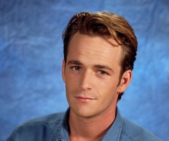 Replay Beverly Hills, 90210 - S04 E14 - Un vent de panique