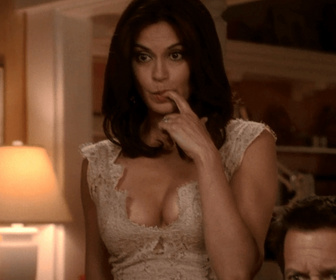 Replay Desperate Housewives - S6 E21 - Les hommes mystérieux