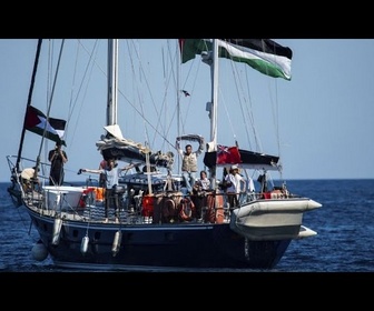 Replay Cinq militants français de la Flottille pour la liberté refusent leur expulsion d'Israël