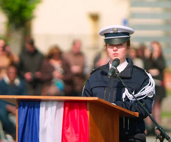 Replay Devenir Gardien de la paix - Épisode 3 - Devenir une vraie policière
