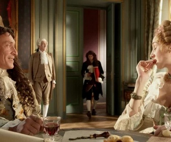 Replay La petite histoire de France - Un Jésus dans le cognac / Notaire à terre / Air frais