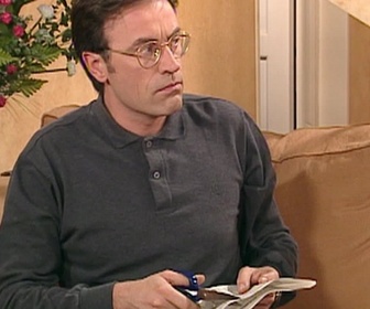 Replay Le miel et les abeilles - S02 E41 - Le complot