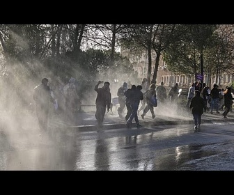 Replay L'armée israélienne s'affronte à des Palestiniens lors d'un raid au nord de Jérusalem
