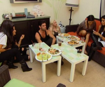 Replay Les sœurs Kardashian à New York - S1 E4 - L'anniversaire de Kim