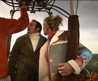Replay Un gars, une fille - S5E60 - Balade en montgolfière