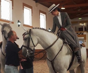 Replay Invitation au voyage - 28/04/2026 - Au Portugal, quand les chevaux entrent dans la danse