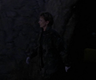 Replay Stargate SG-1 - S2 E19 - Le faux pas