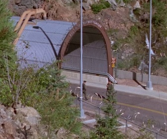 Replay Stargate SG-1 - S4 E9 - Terre brûlée