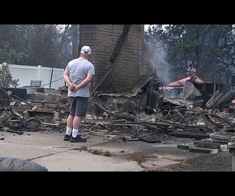 Replay Des incendies ravagent des centaines de maisons près de Spokane, dans l'État de Washington