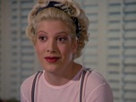 Replay Beverly Hills, 90210 - S05 E25 - Le jeu des questions