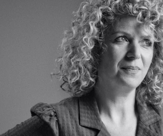 Replay De l'ombre à la lumière - Baya Kasmi