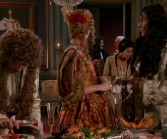 Replay La petite histoire de France - Double effet / La cour de la Croutinière / Le théâtre